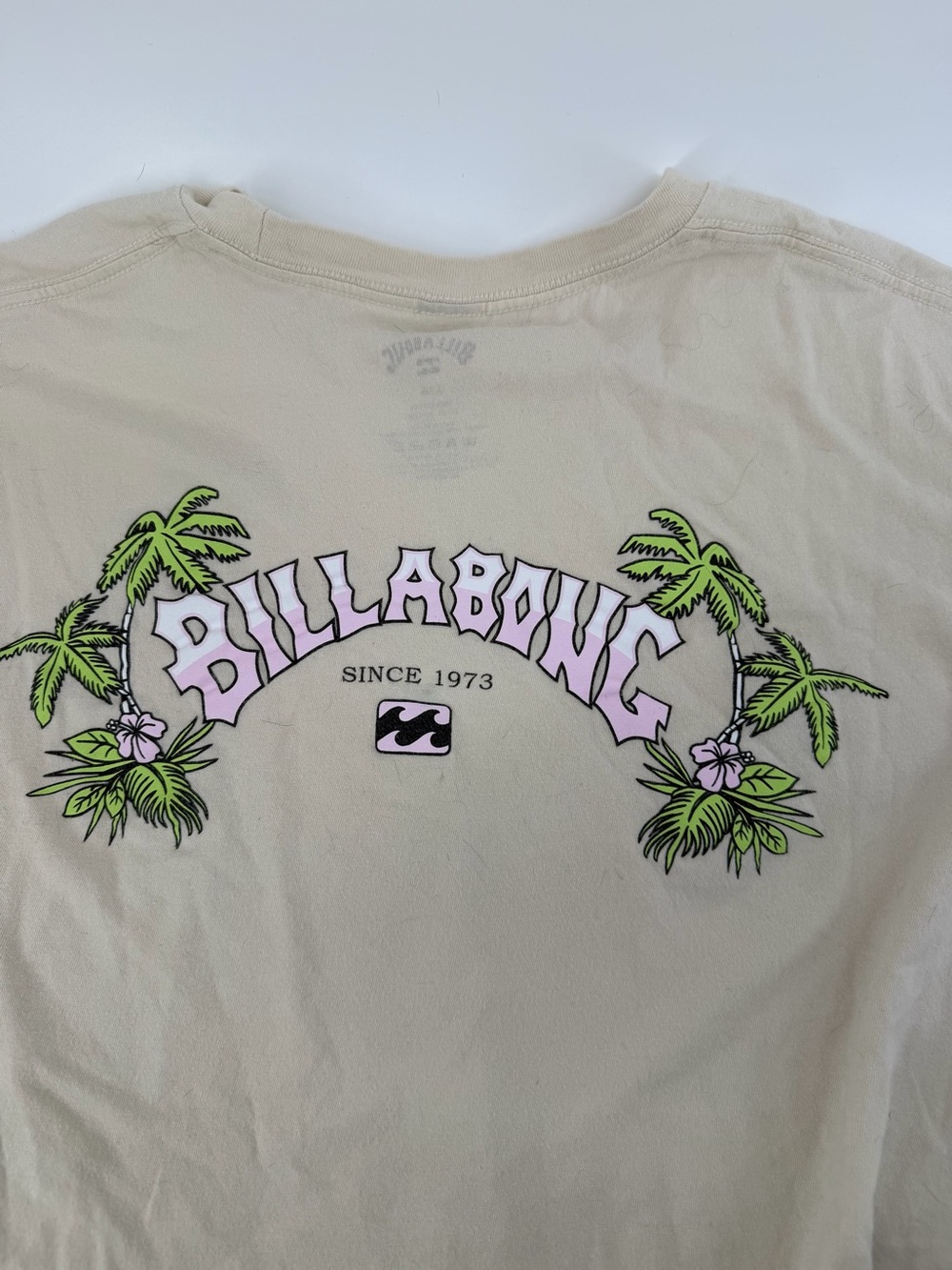 Billabong Men’s Cream Tee with Pastel Pink Logo and Lime Palm Graphic Size L